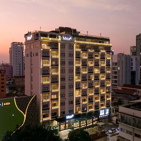 Hotel Maxx Phnom Penh Downtown By H World Exterior foto