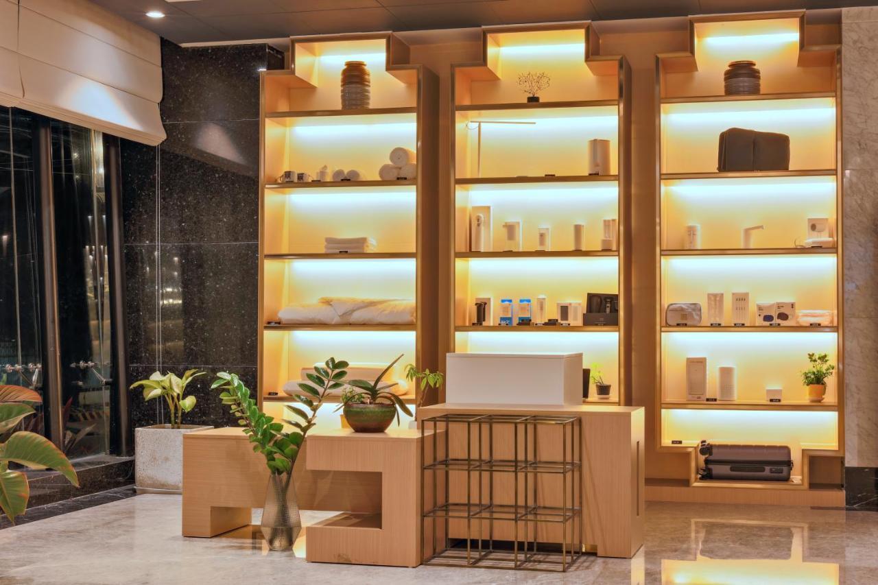 Hotel Maxx Phnom Penh Downtown By H World Exterior foto