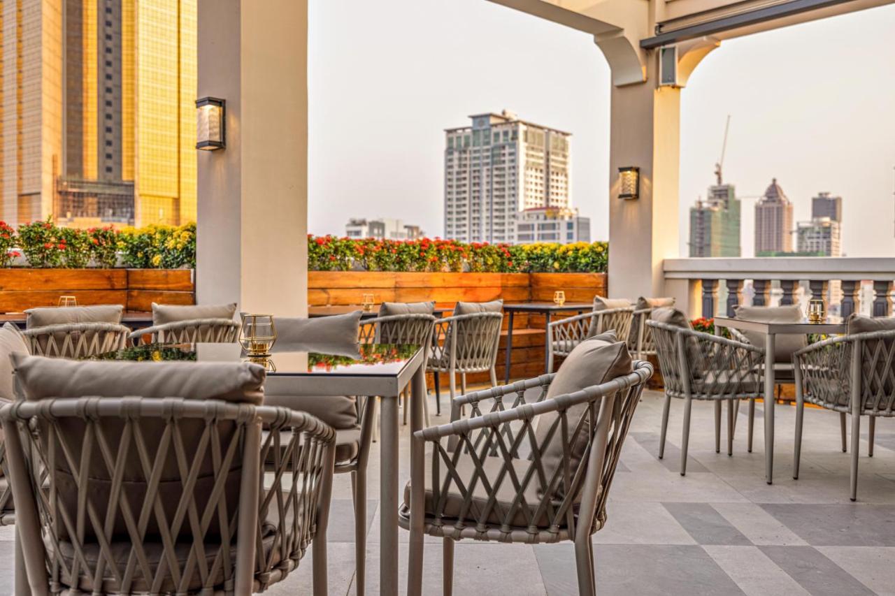Hotel Maxx Phnom Penh Downtown By H World Exterior foto