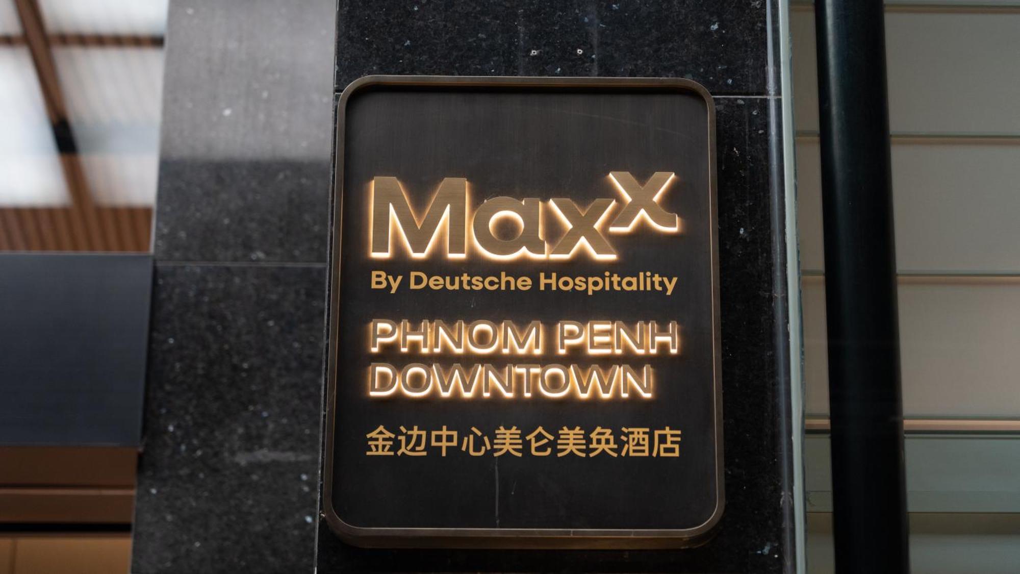Hotel Maxx Phnom Penh Downtown By H World Exterior foto