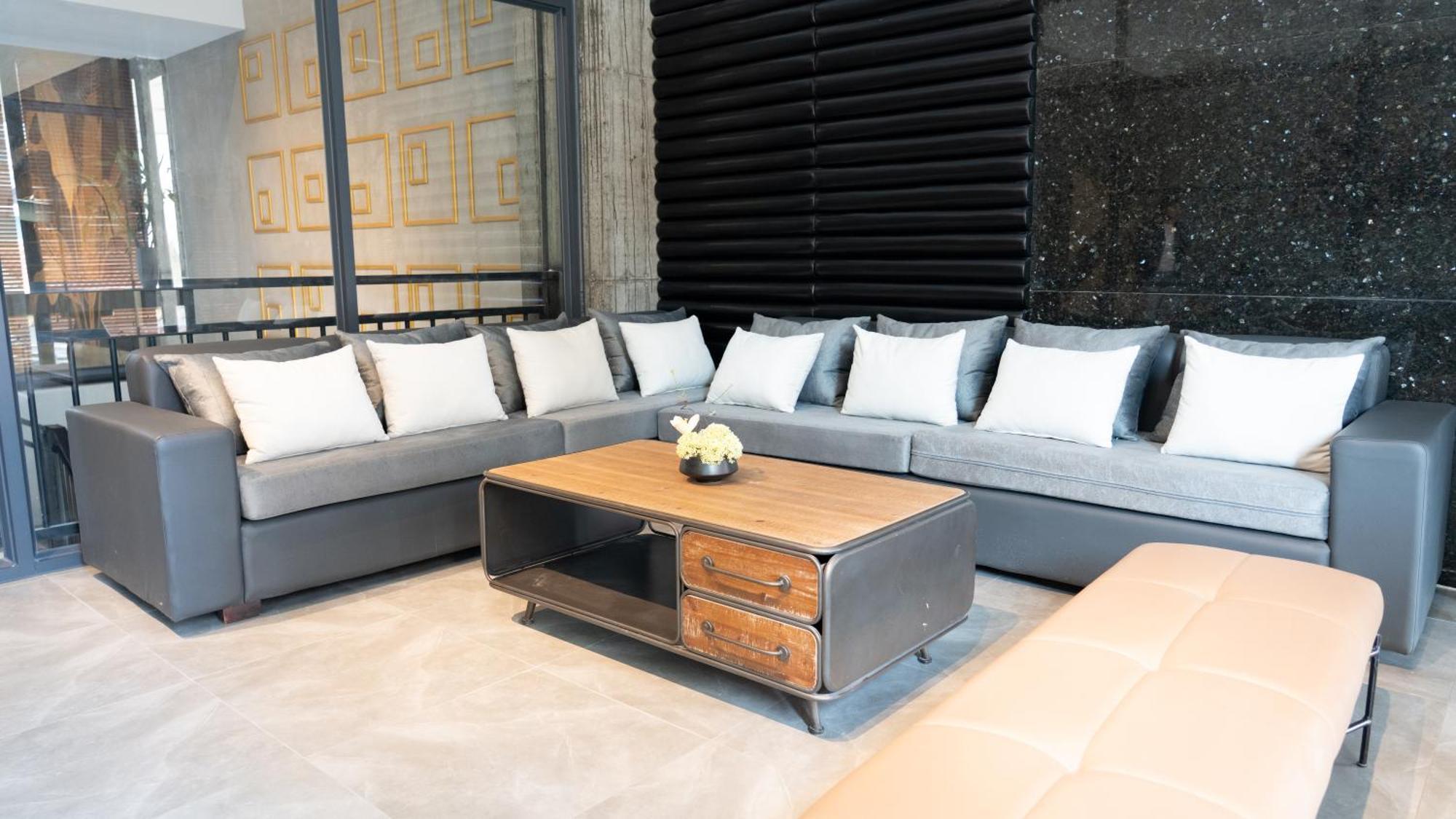 Hotel Maxx Phnom Penh Downtown By H World Exterior foto